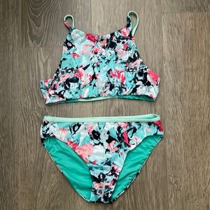 Under Armour girls reversible bikini size 12-14